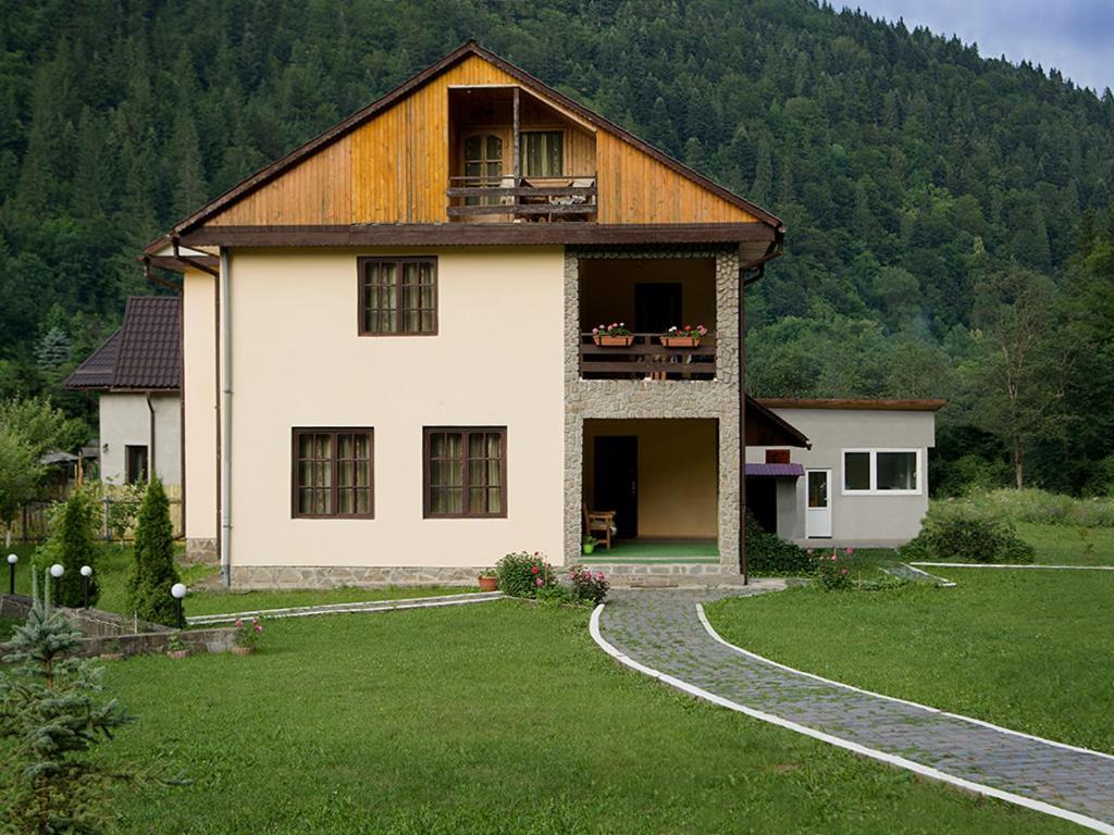 Hotel Pensiunea Bobu Izvoru Muntelui Exterior foto